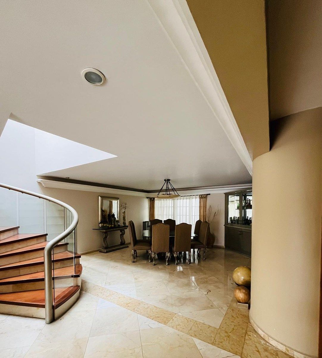 Casa em Jardines del Campestre, León, foto 3 de 19