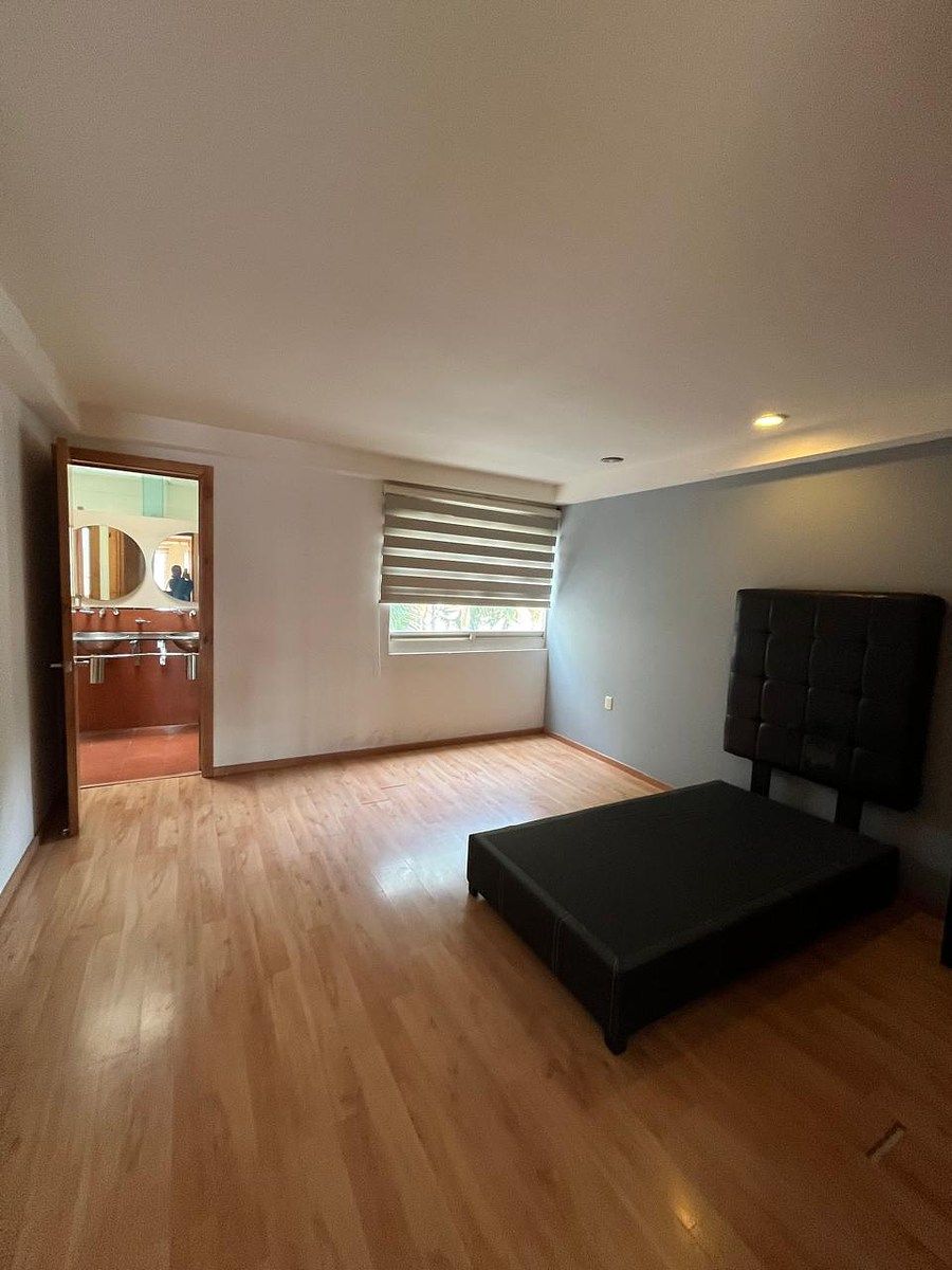 Casa em Jardines del Campestre, León, foto 14 de 19