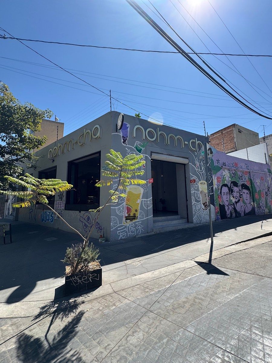 Building in Americana, Guadalajara, photo 37 of 39