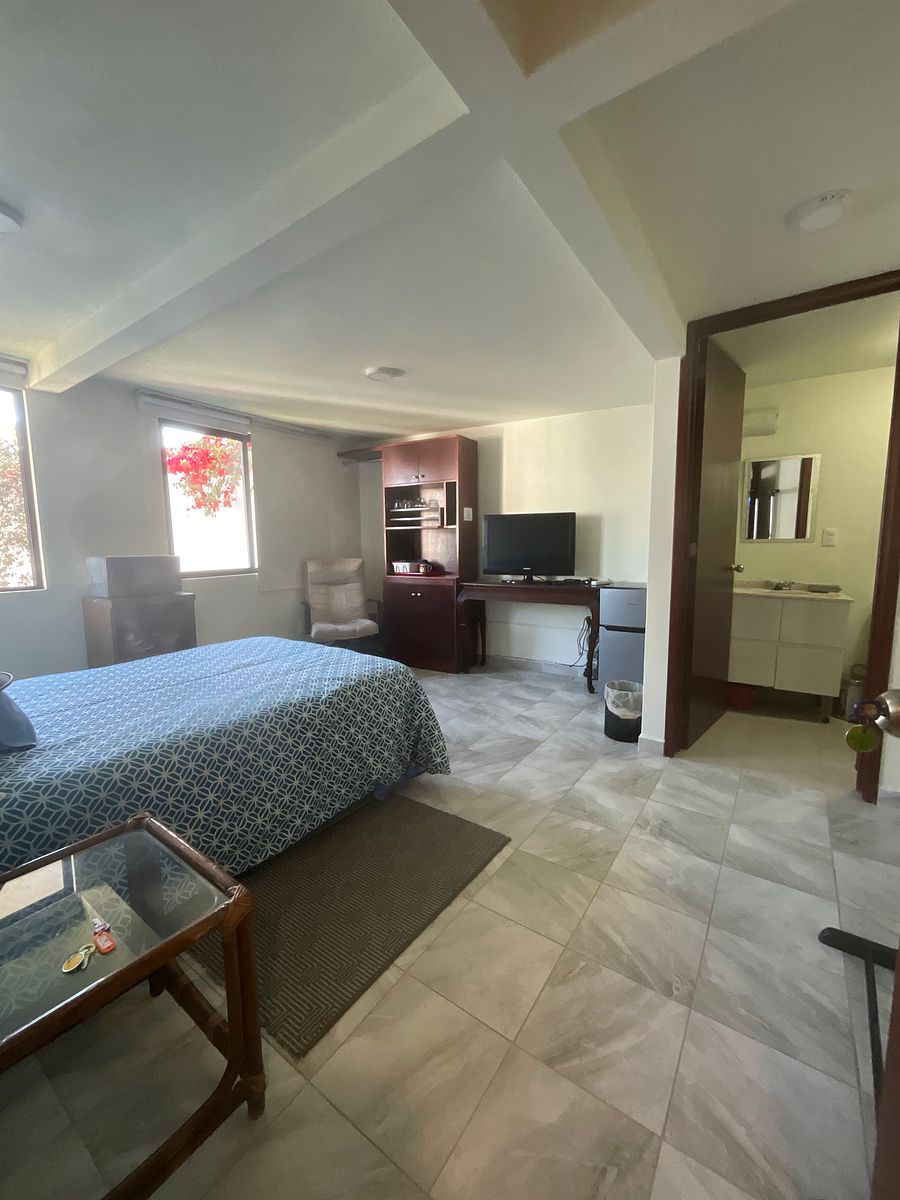 QUARTO MOBILIADO COM BANHEIRO E ENTRADA INDEPENDENTE EM SAN JERONIMO LIDICE, foto 1 de 19