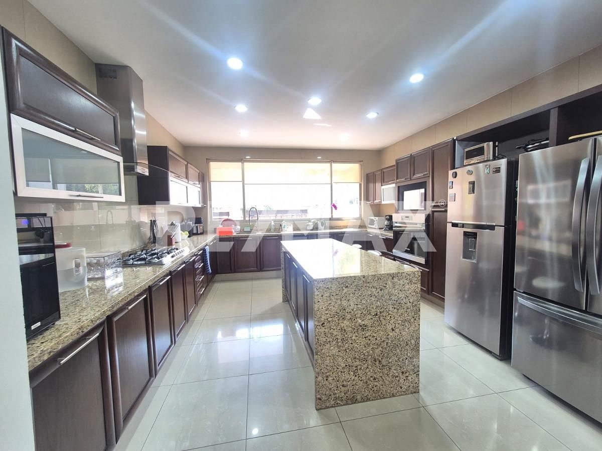 Casa en Lomas de Tecamachalco Sección Cumbres, Huixquilucan, foto 3 de 22