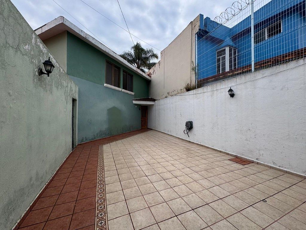 Casa em Bosques de La Victoria, Guadalajara, foto 2 de 24