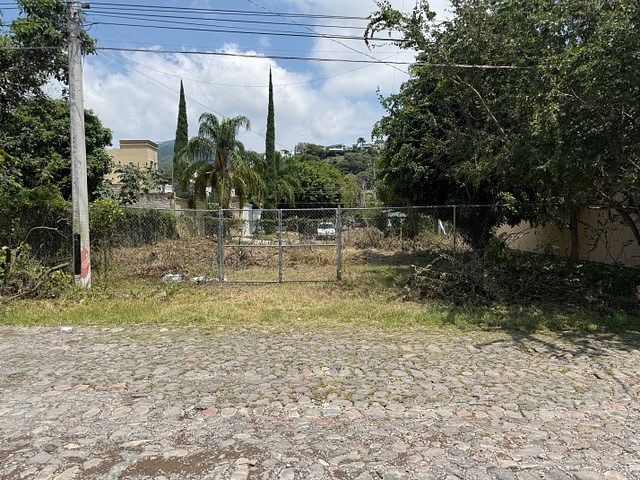 Land for sale, photo 1 of 14