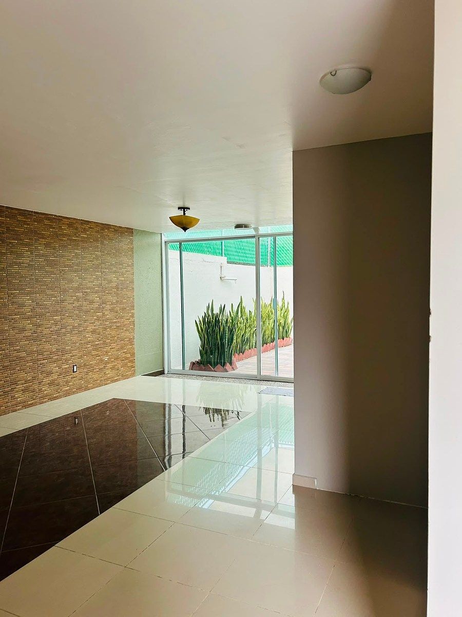 House in Gated Community in Milenio III, Querétaro, photo 3 of 16