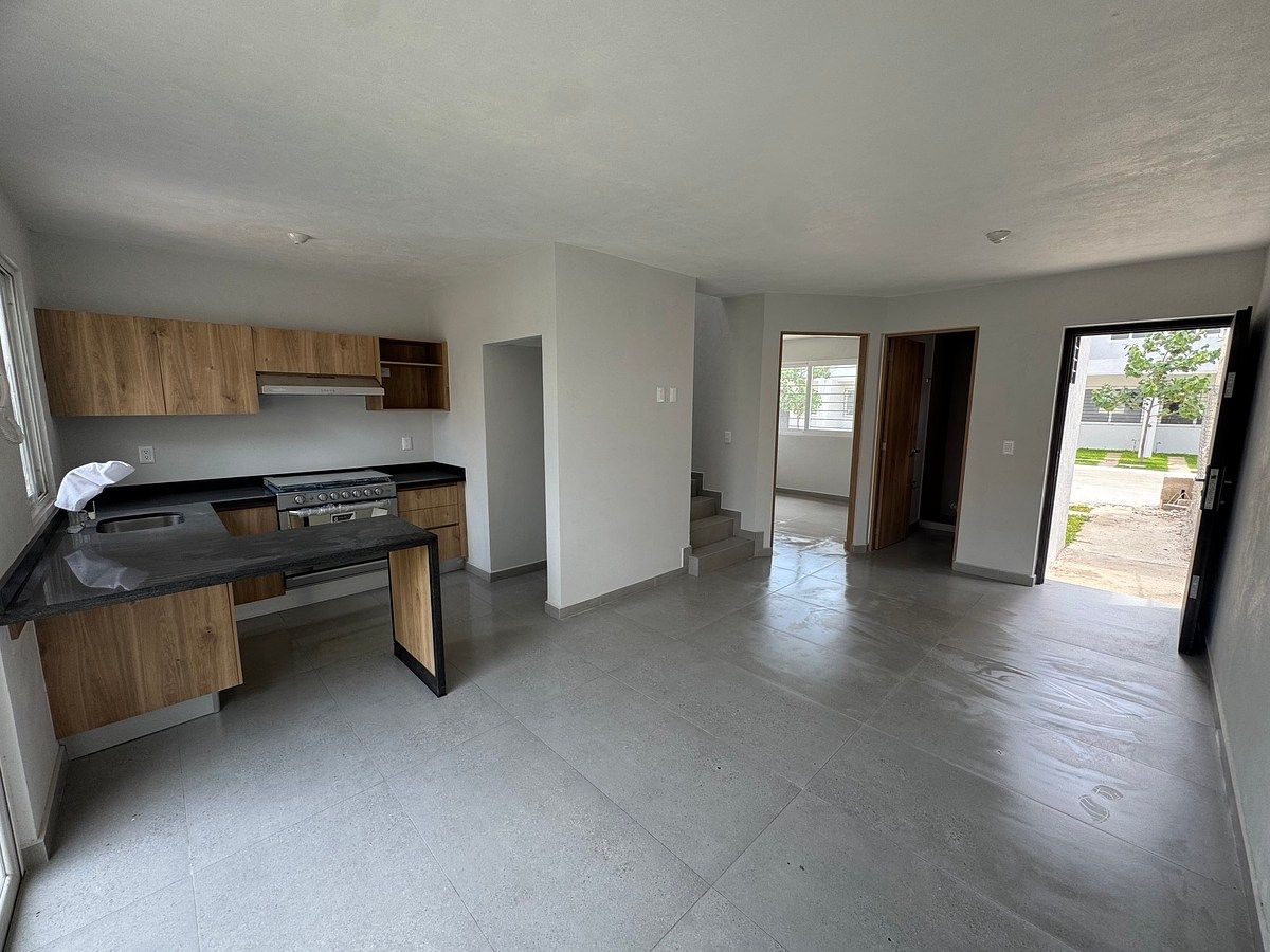 House in Gated Community in Nuevo México, Zapopan, photo 2 of 16