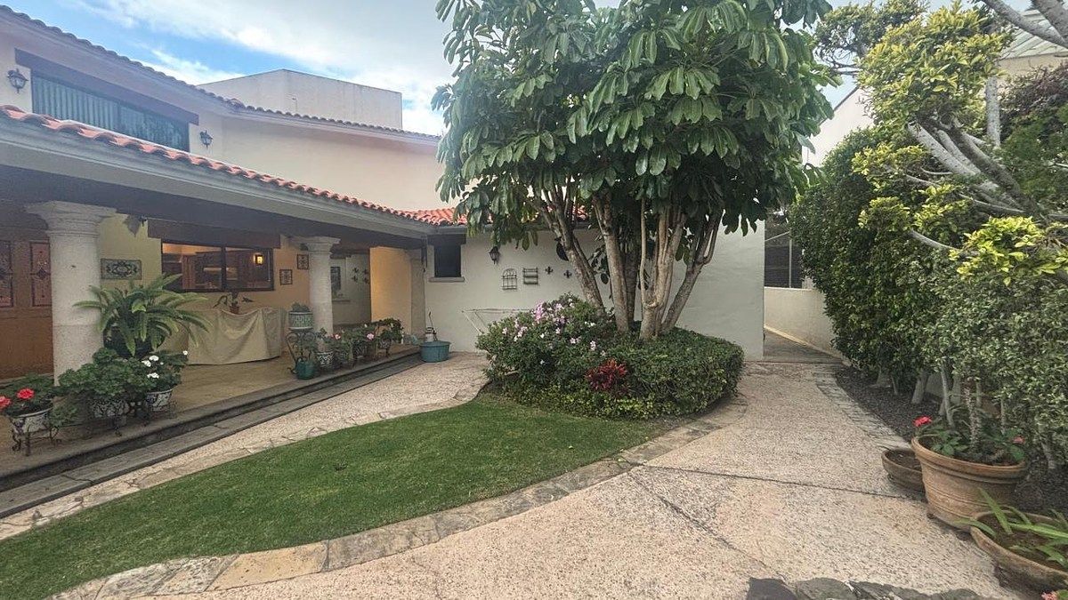 Casa em Bosques de La Huerta, Morelia, foto 4 de 25