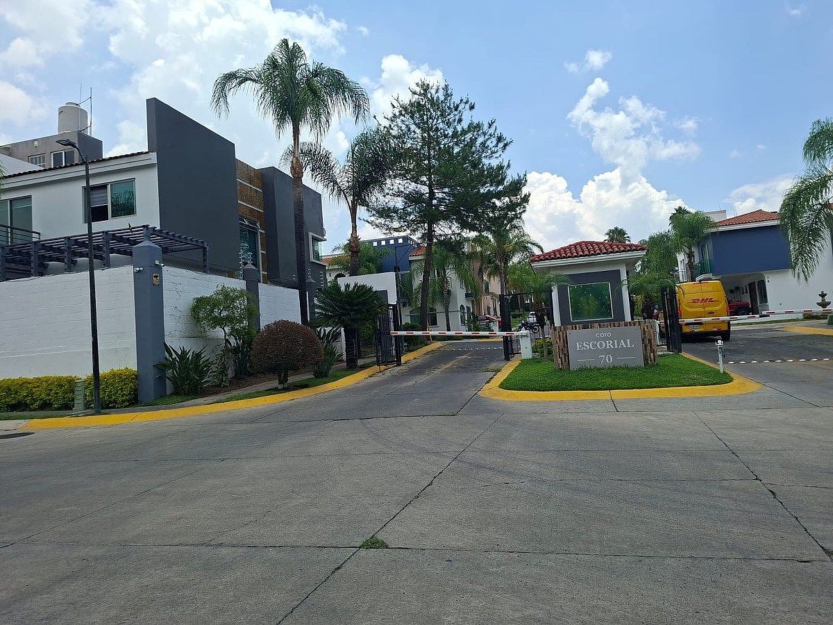 Lot in Real de Valdepeñas, Zapopan, photo 3 of 6