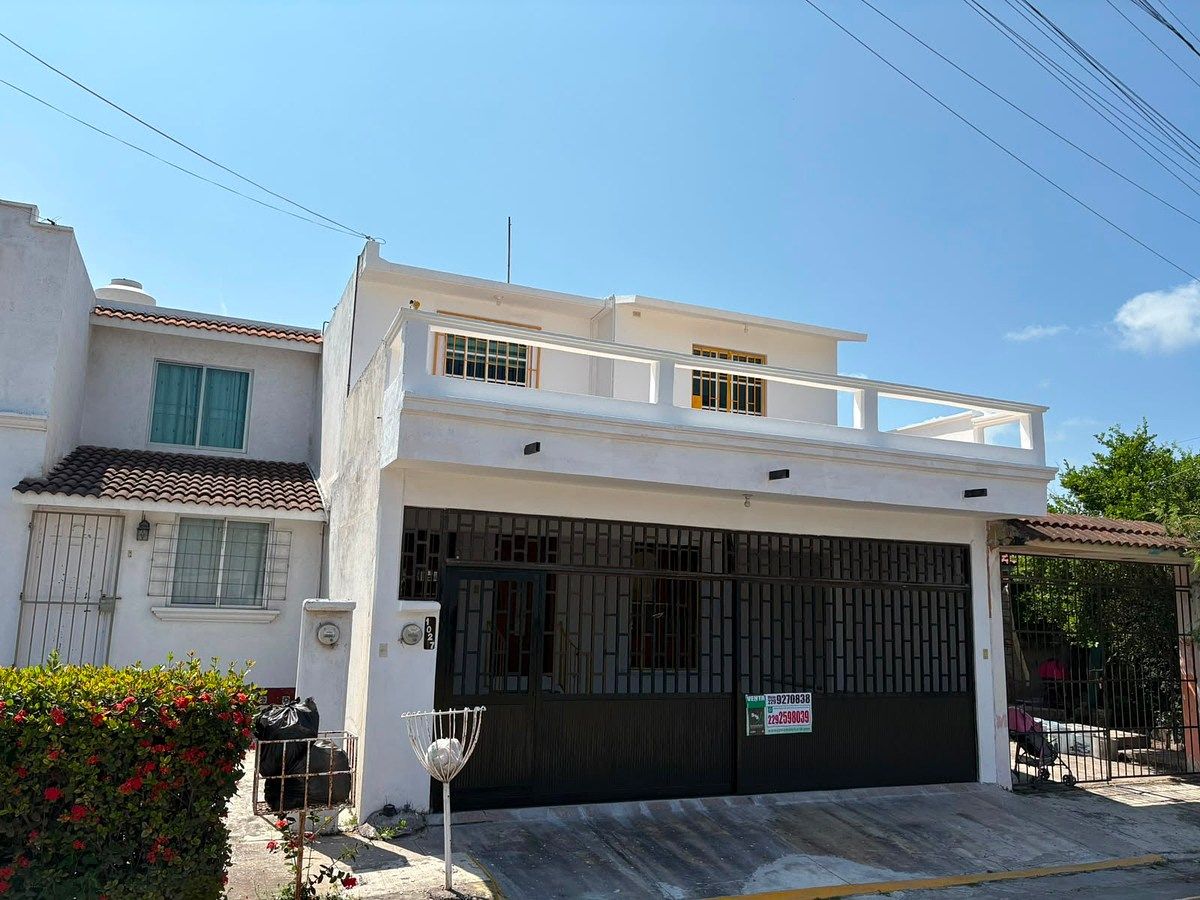 Casa CON RECÁMARA EN PLANTA BAJA en Fraccionamiento Villa Rica. VERACRUZ, VER.