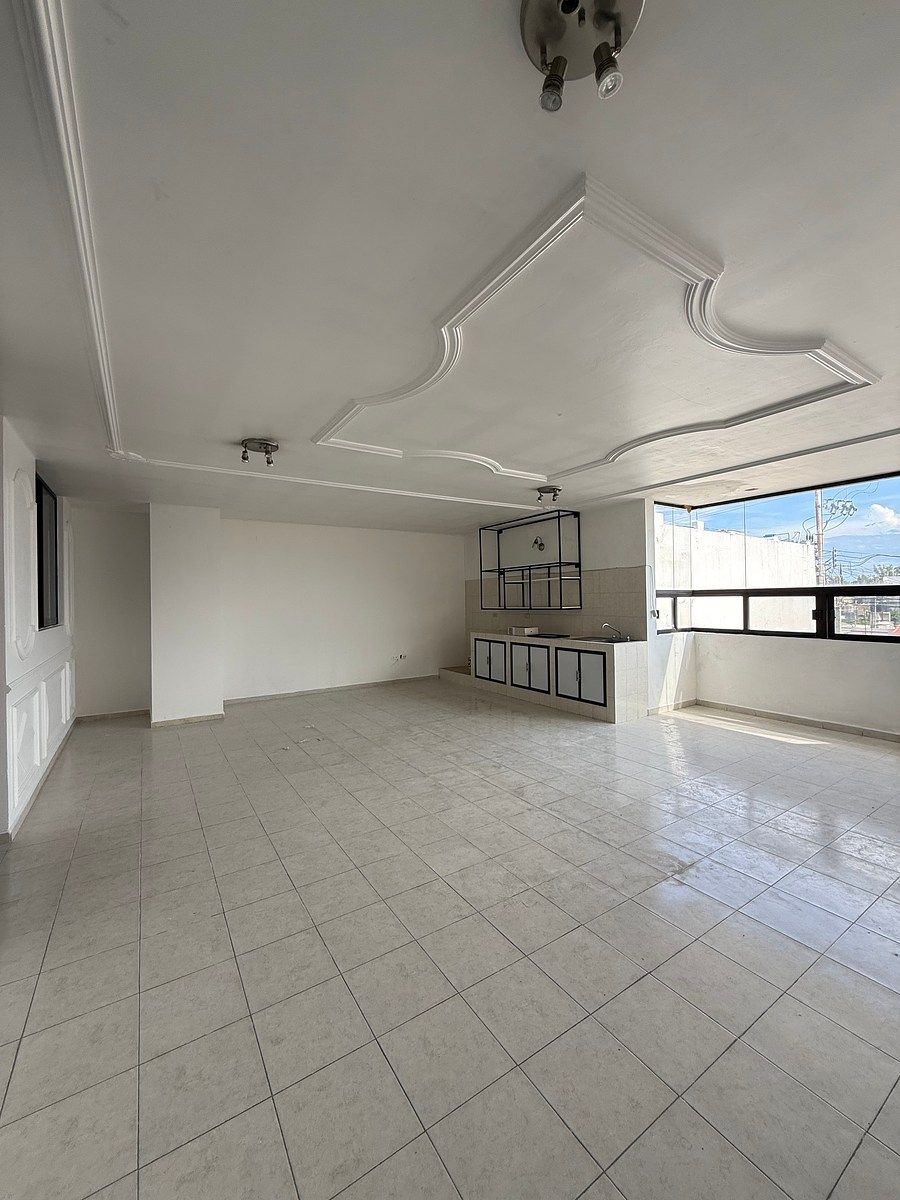 APARTMENT FOR RENT IN VERSALLES 2ND SECTION, photo 1 of 6