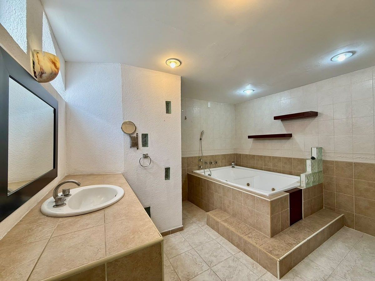 Casa em Bosques de Zavaleta, Puebla, foto 32 de 43