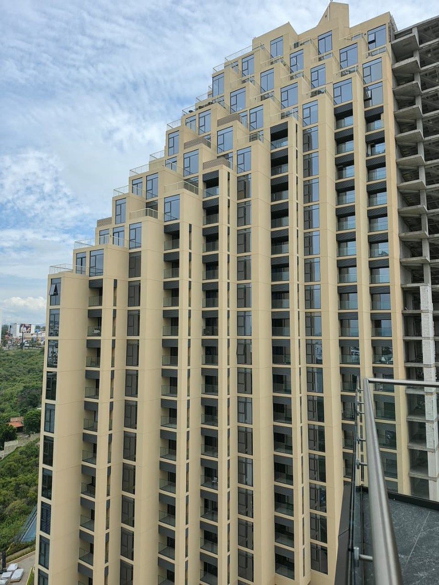 OPPORTUNITY LEVEL OFFICES LEON CAMPESTRE PHASE I, photo 1 of 31