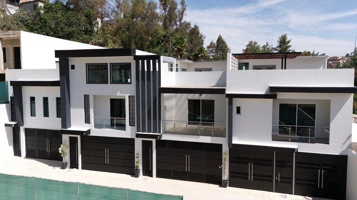 RESIDÊNCIA EM PRÉ-VENDA, PRONTA PARA ENTREGA COM ACABAMENTOS DE LUXO, foto 1 de 11