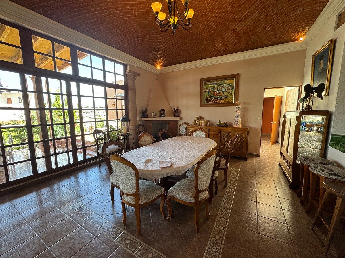 House in Villa de los Frailes, San Miguel de Allende, photo 16 of 50