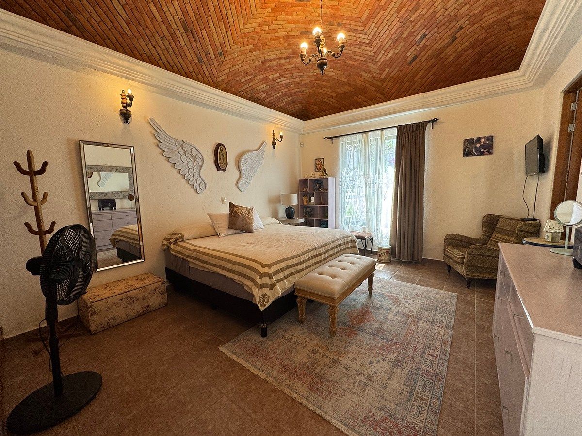 House in Villa de los Frailes, San Miguel de Allende, photo 29 of 50