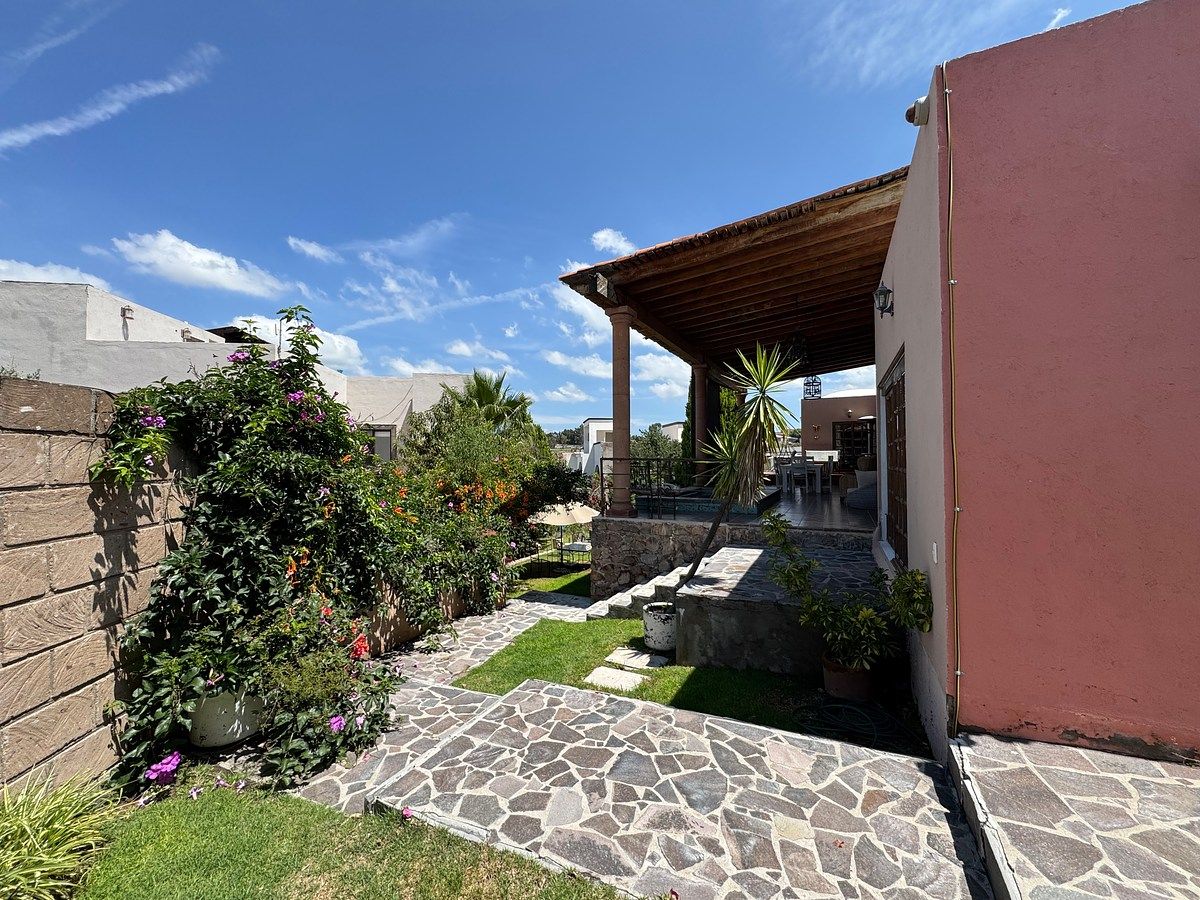 House in Villa de los Frailes, San Miguel de Allende, photo 47 of 50