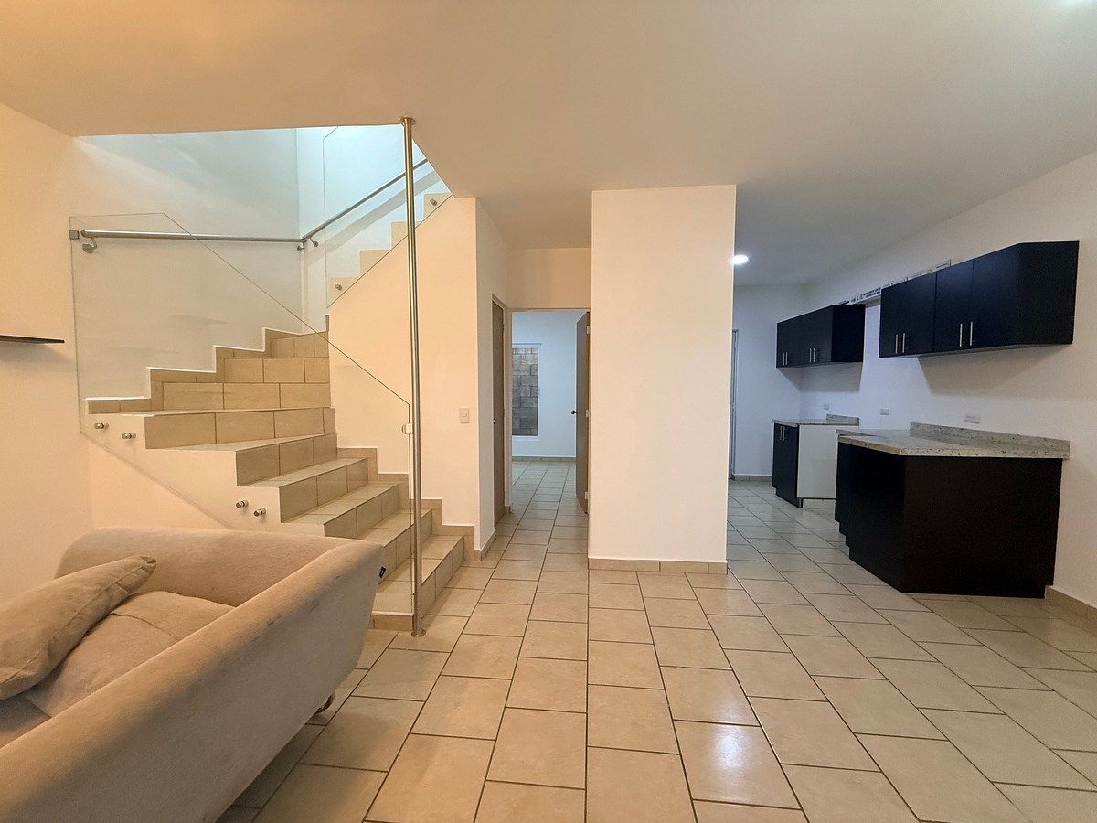 Casa em Ciudad del Sol, Querétaro, foto 2 de 23