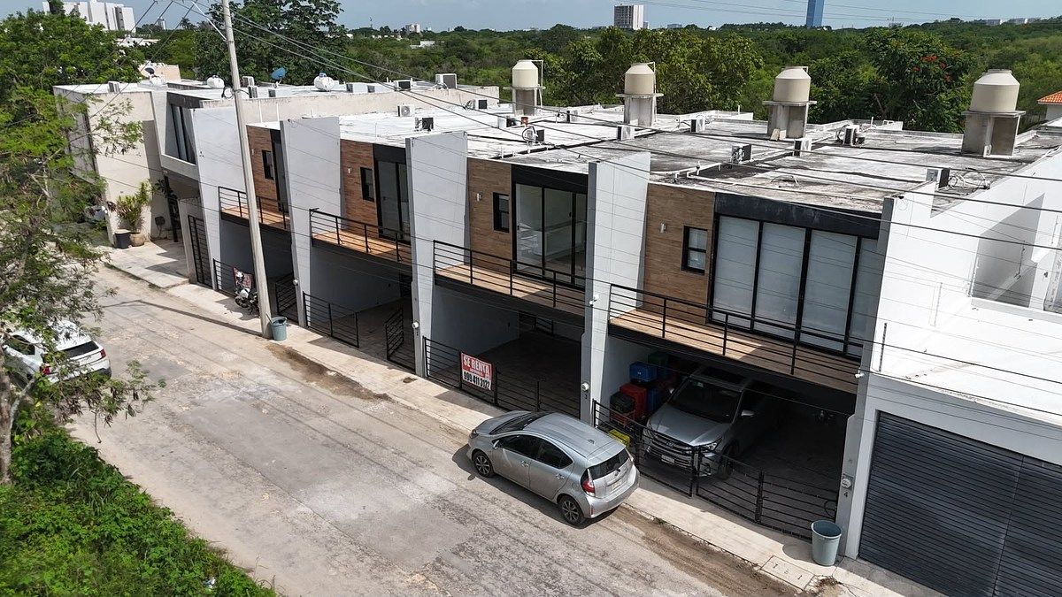 Venta de 4 Townhouses Juntos | Temozón Norte – Xcanatún, foto 1 de 21