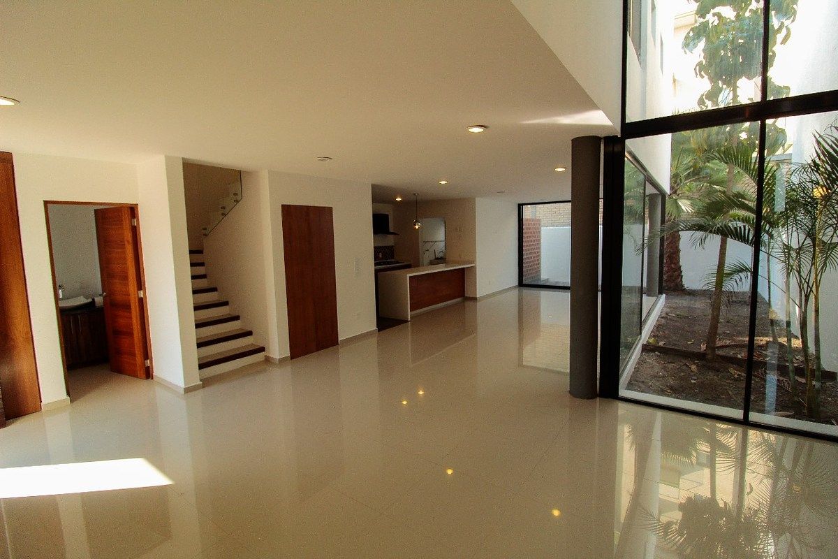 House in Gated Community in Juriquilla la Condesa, Querétaro, photo 3 of 30