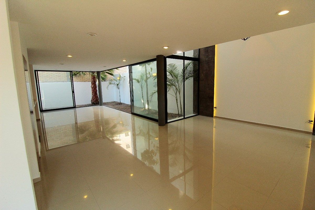 House in Gated Community in Juriquilla la Condesa, Querétaro, photo 4 of 30