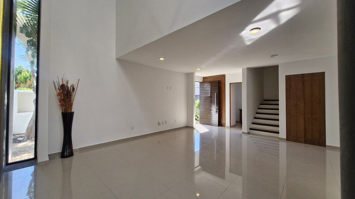 House in Gated Community in Juriquilla la Condesa, Querétaro, photo 5 of 30