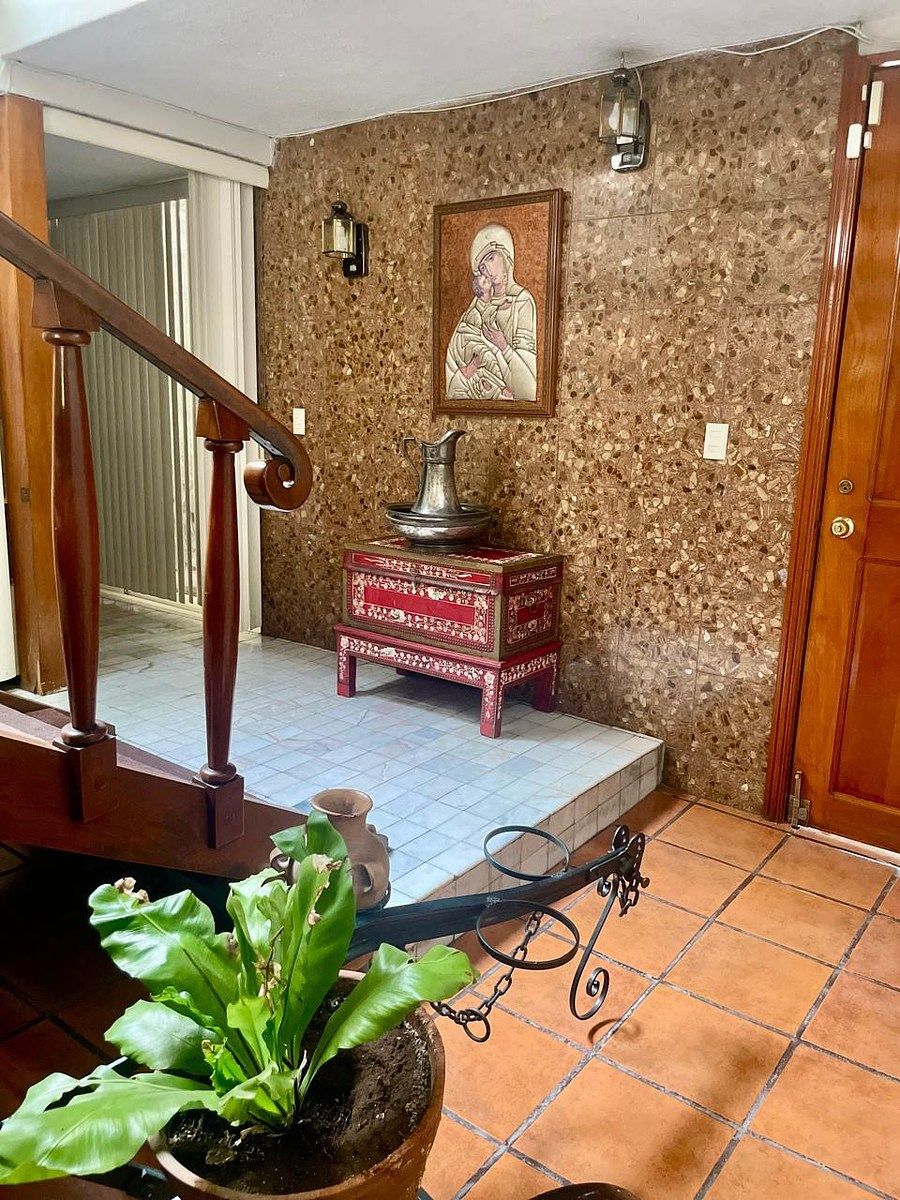 HOUSE IN PROVIDENCIA MIXED LAND USE EXCELLENT LOCATION - foto 3