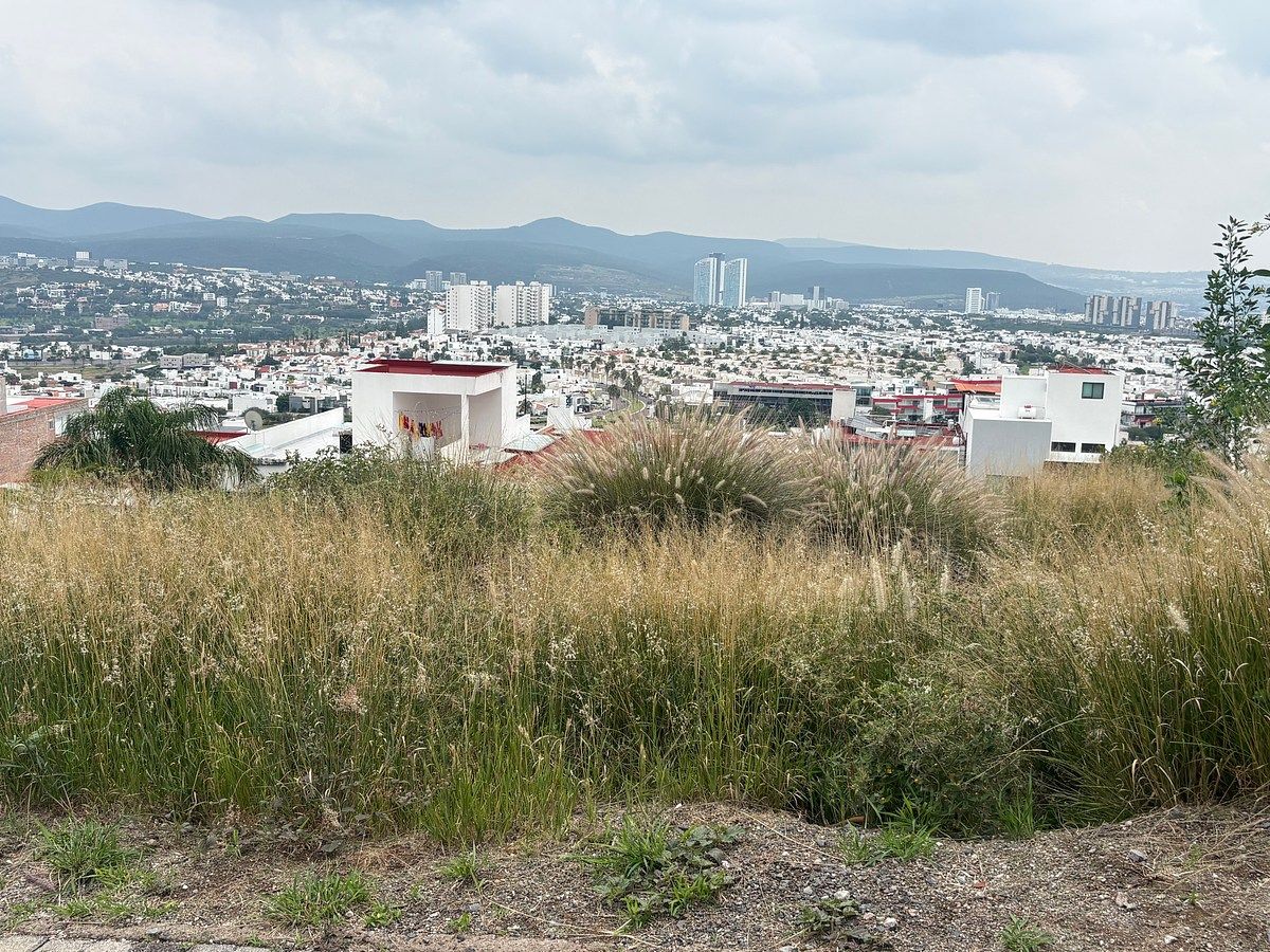 Lot in Cumbres de Juriquilla, Querétaro, photo 4 of 13