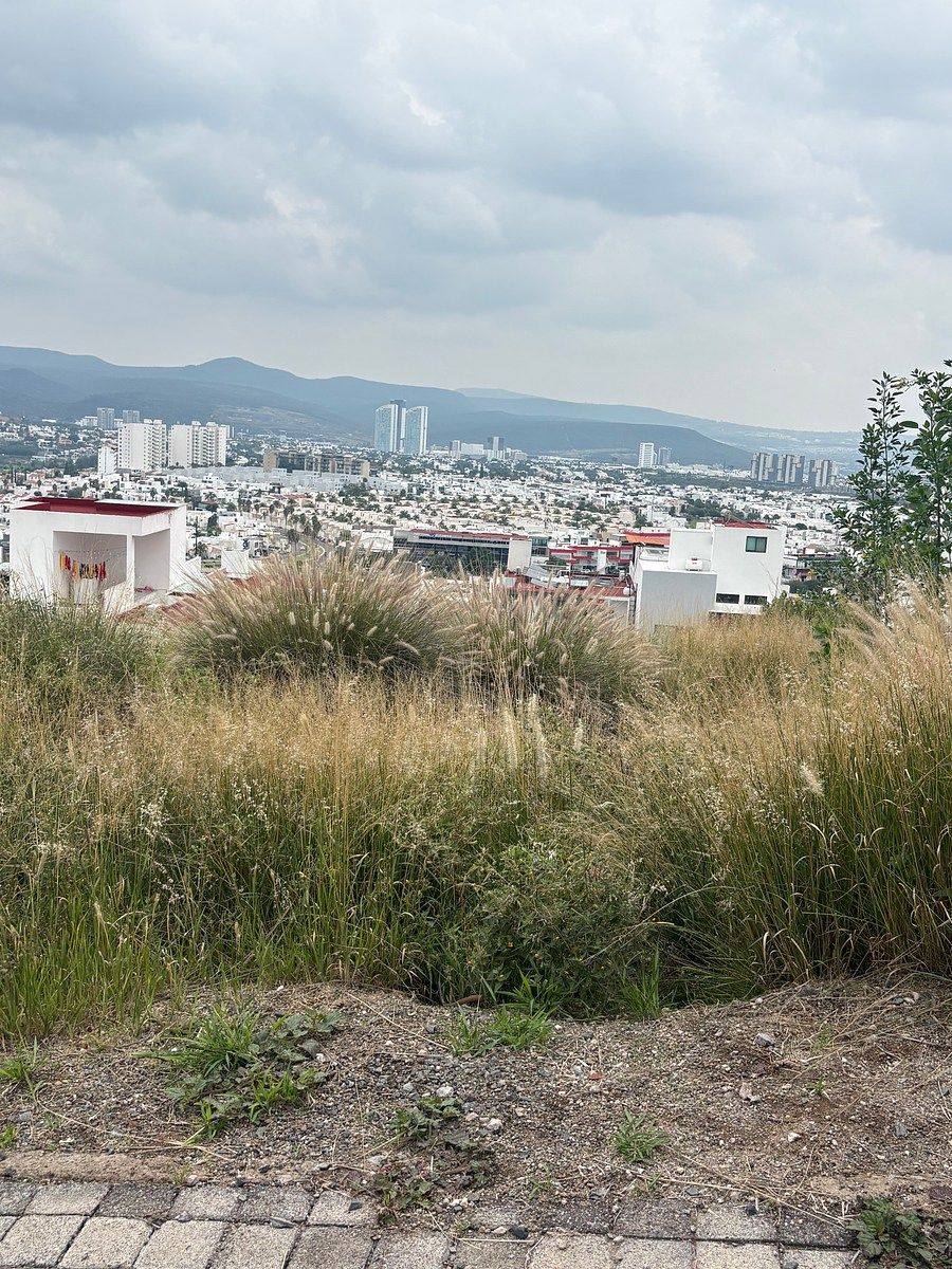 Lot in Cumbres de Juriquilla, Querétaro, photo 8 of 13