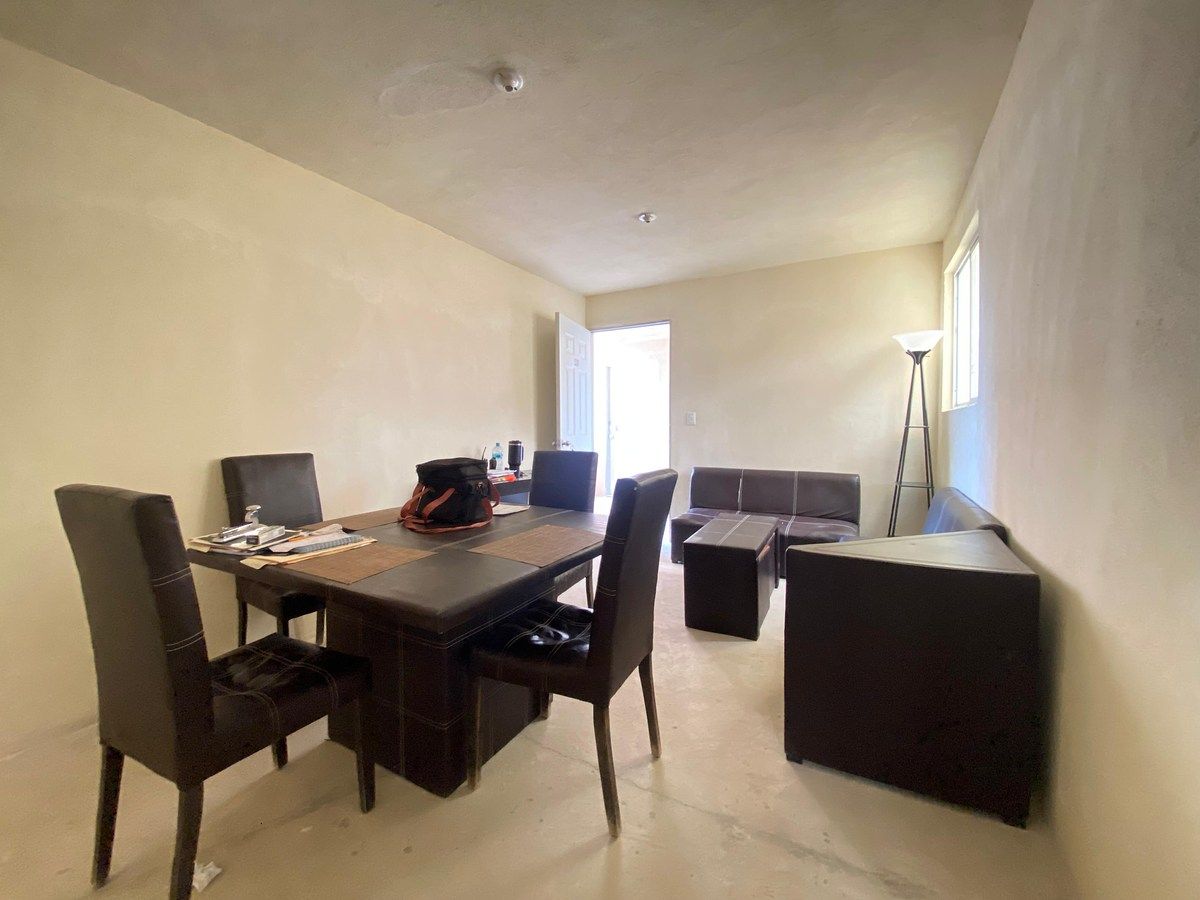 Sala-comedor, photo 1 of 12