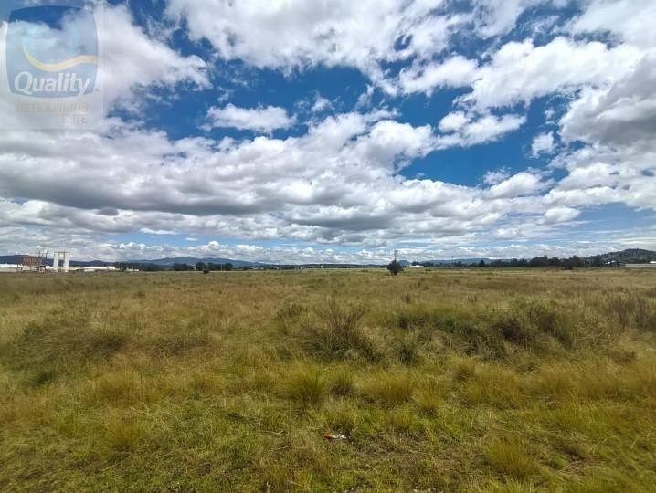 Land for sale 18,636 m2 Strategic location in the industrial area of Xaloztoc - foto 2