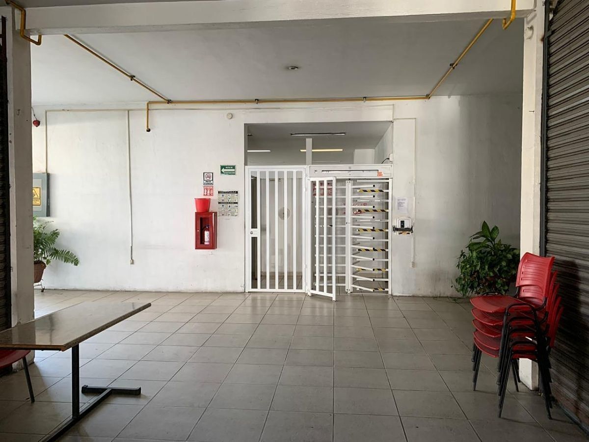 Local comercial en El Mante, Zapopan, foto 8 de 11