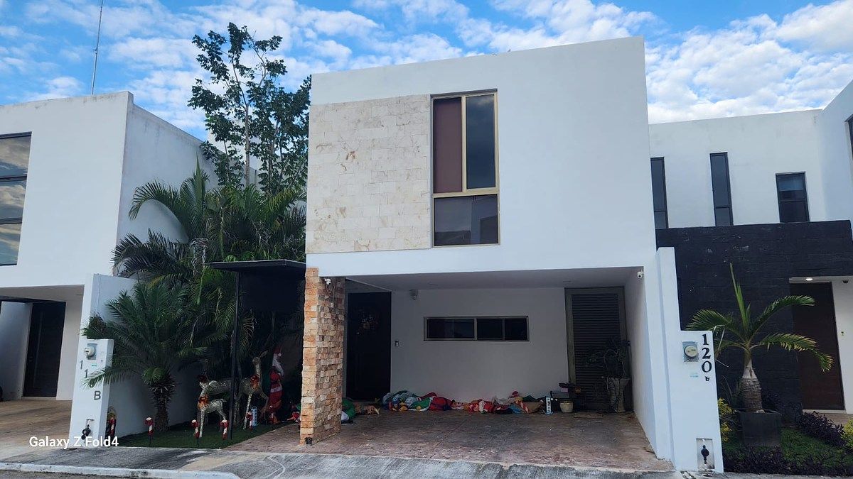 CASA EN VENTA EN CONKAL, YUCATÁN. DOS PLANTAS, foto 1 de 34