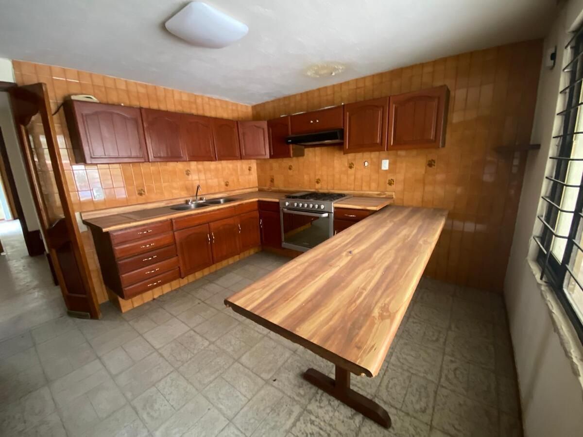 Casa en Jardines Del Sol, Zapopan, foto 6 de 37