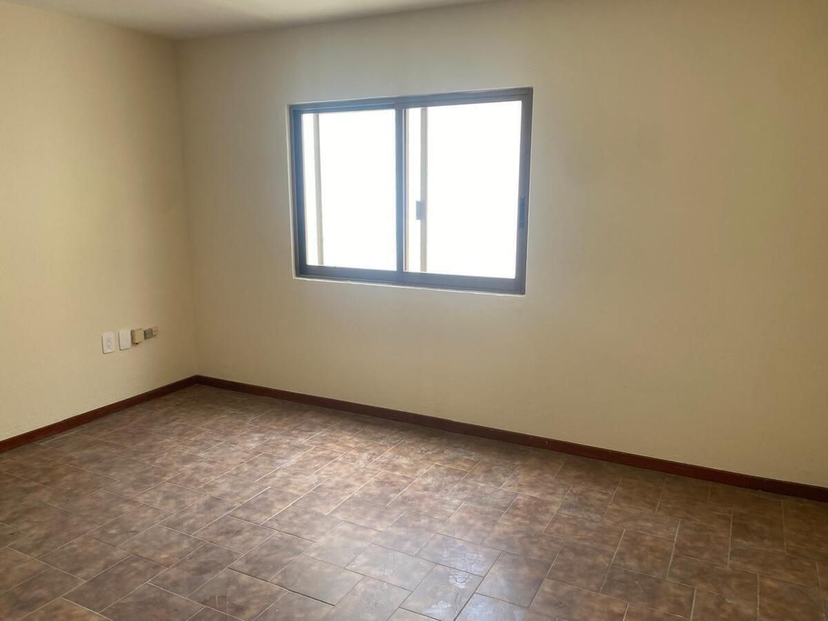 Casa en Jardines Del Sol, Zapopan, foto 18 de 37