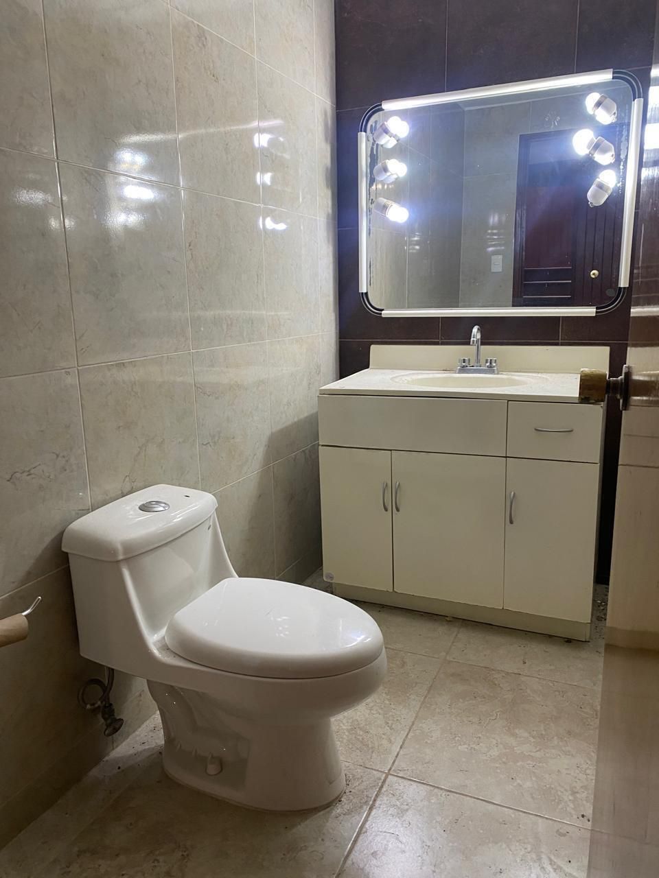 Casa en Jardines Del Sol, Zapopan, foto 19 de 37