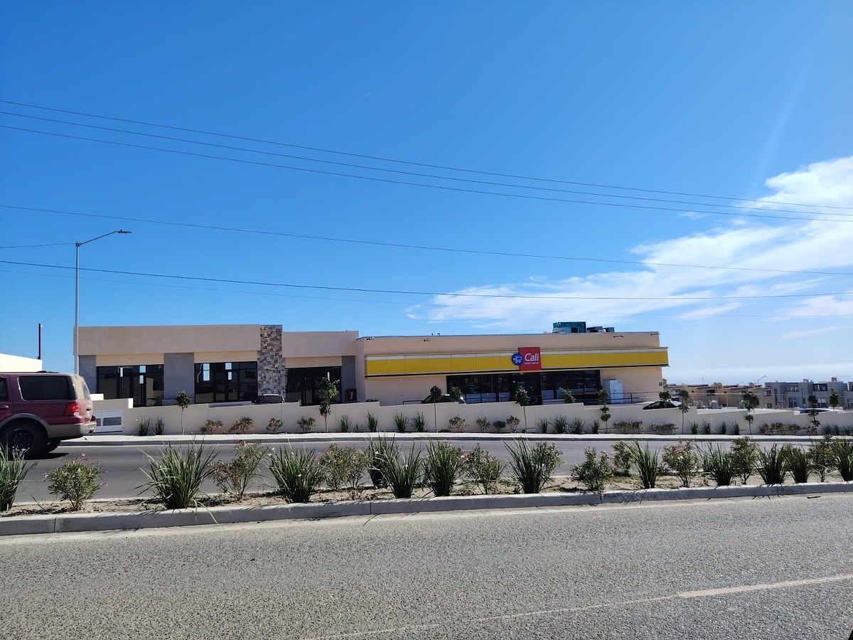 Rent Locales in Plaza Vizcaíno, photo 1 of 18