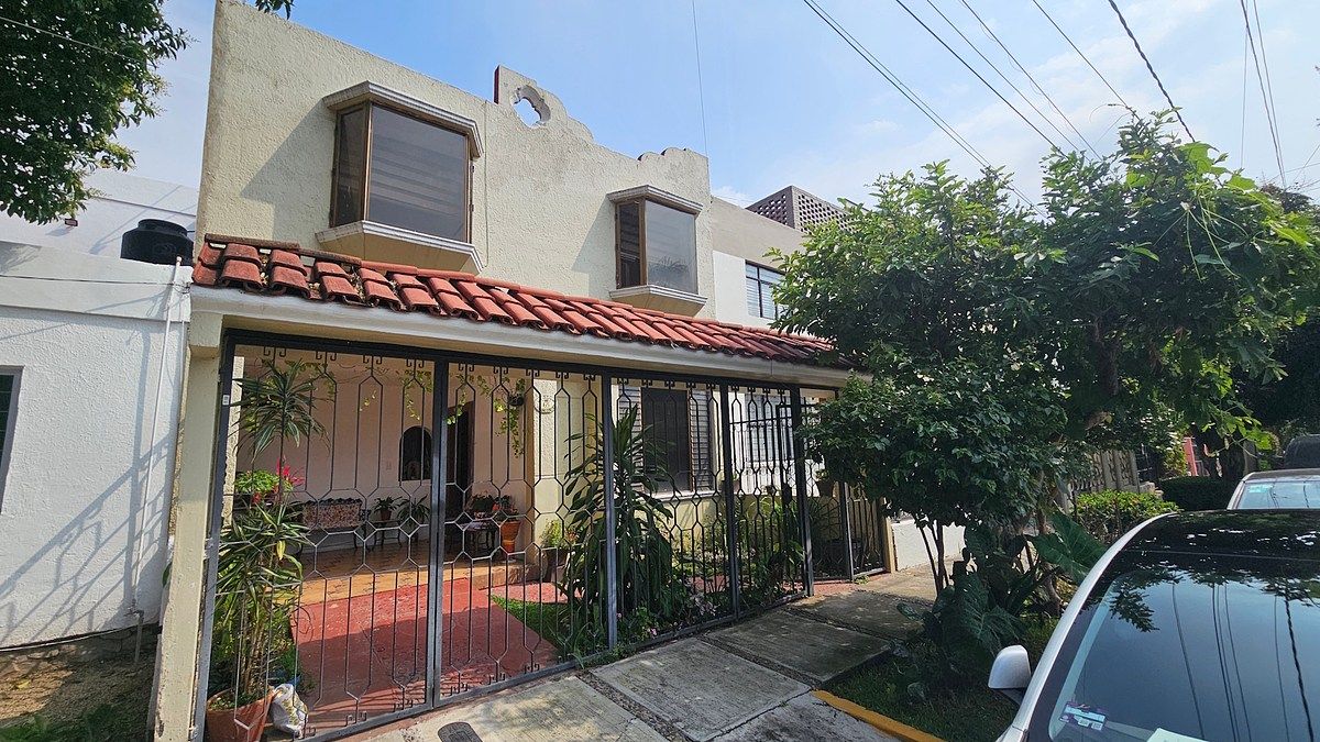 Casa à VENDA em Chapalita, foto 1 de 21