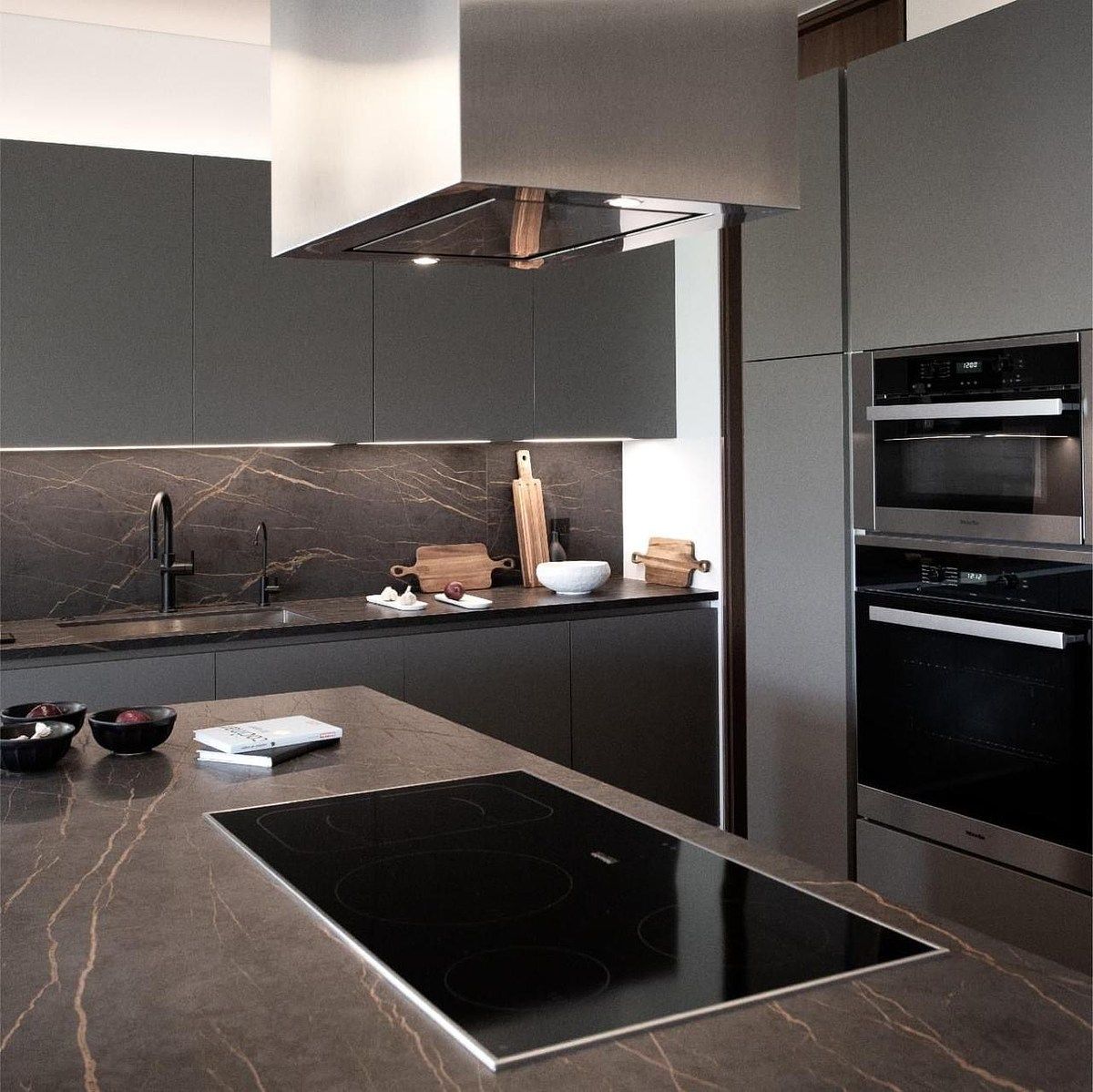 APARTAMENTO DE LUXO À VENDA, foto 1 de 9