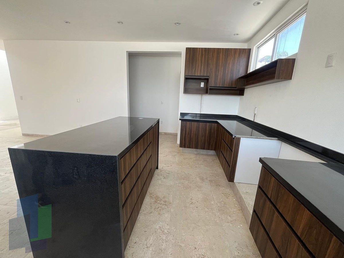Casa em Lomas de Juriquilla, Querétaro, foto 5 de 43