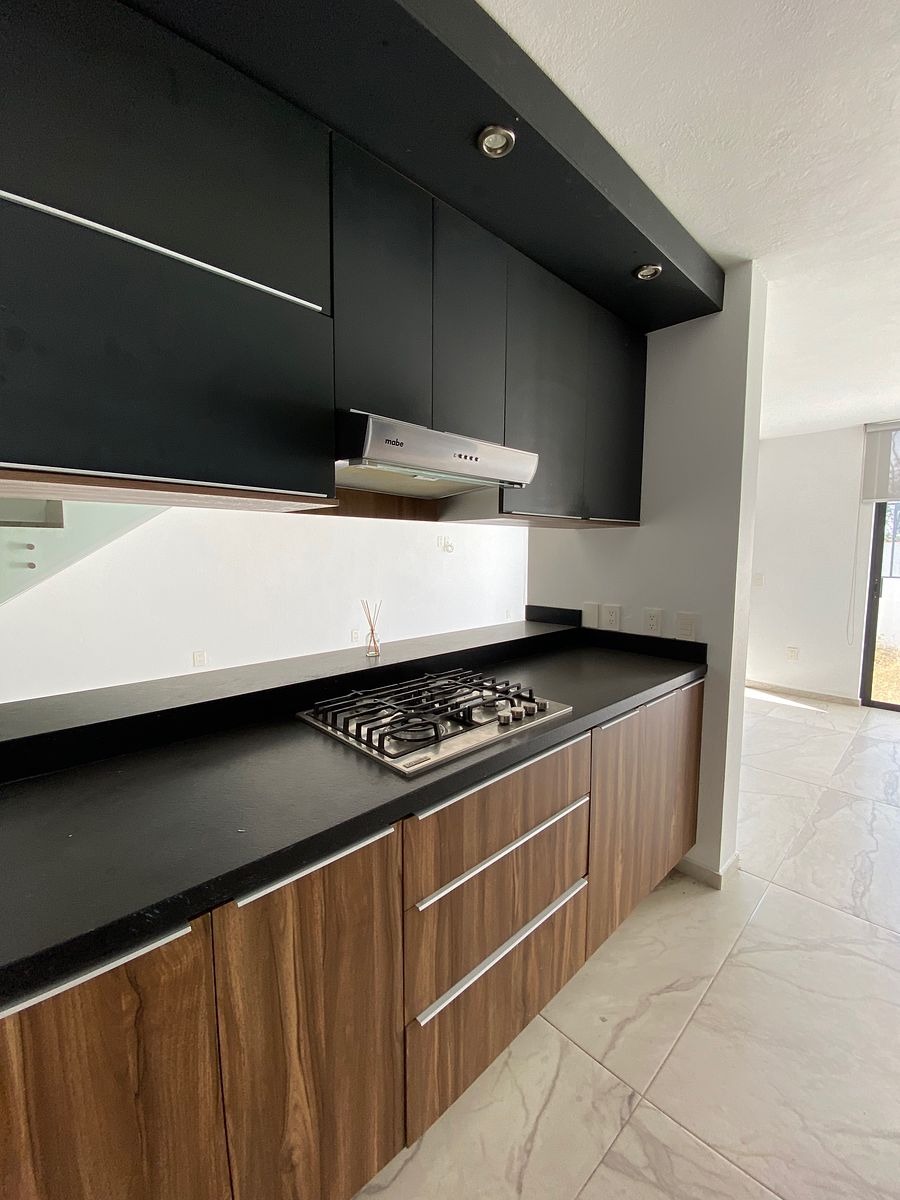 House in Gated Community in Madeiras, Zapopan, photo 2 of 10