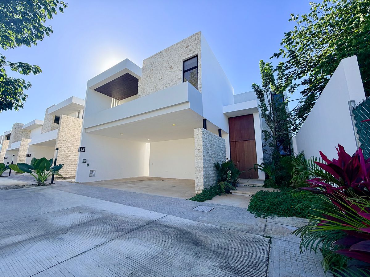CASA EN VENTA – TEMOZÓN NORTE, MÉRIDA, foto 1 de 14