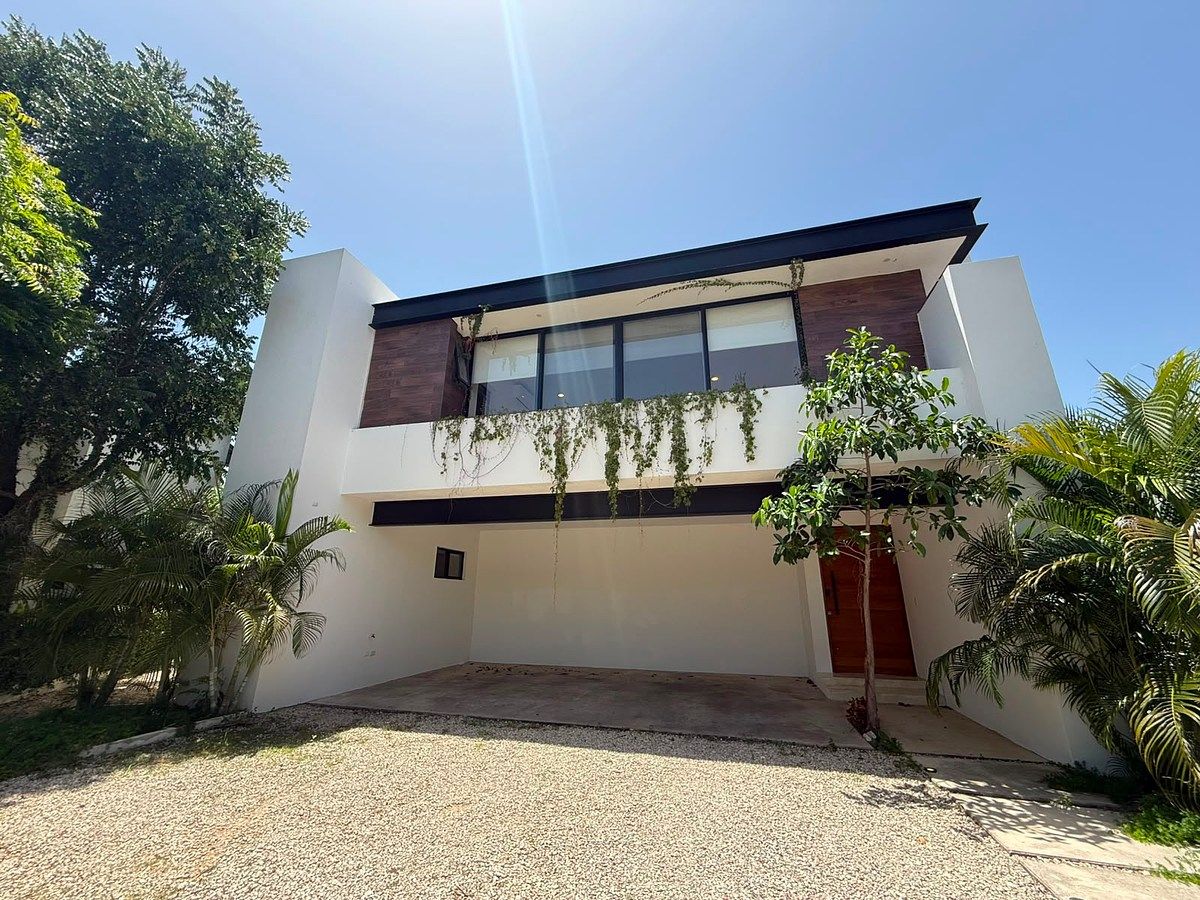Casa en condominio en Yucatán Country Club, Mérida, foto 2 de 16