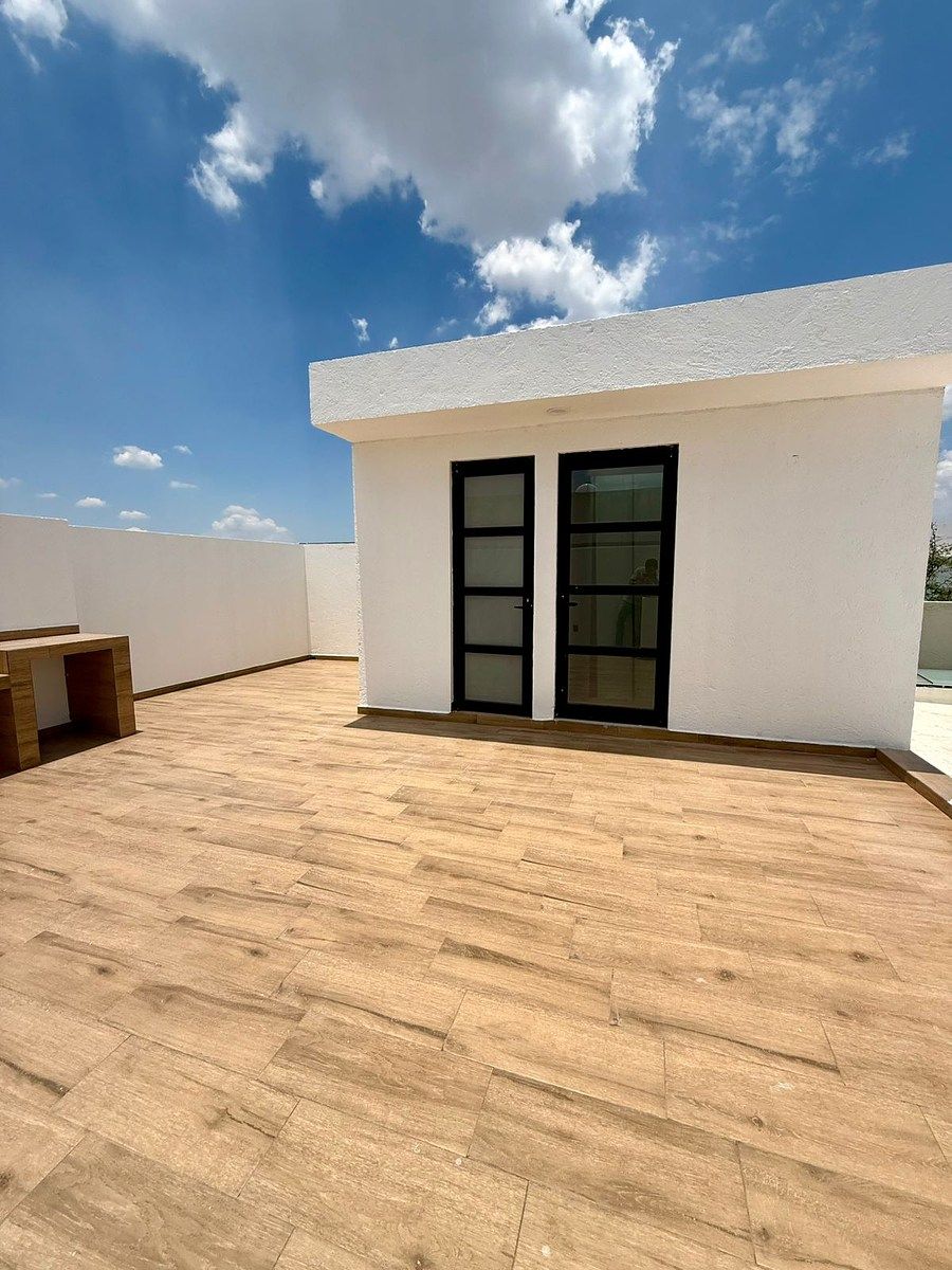 Casa em condomínio fechado em El Mirador, El Marqués, foto 3 de 17