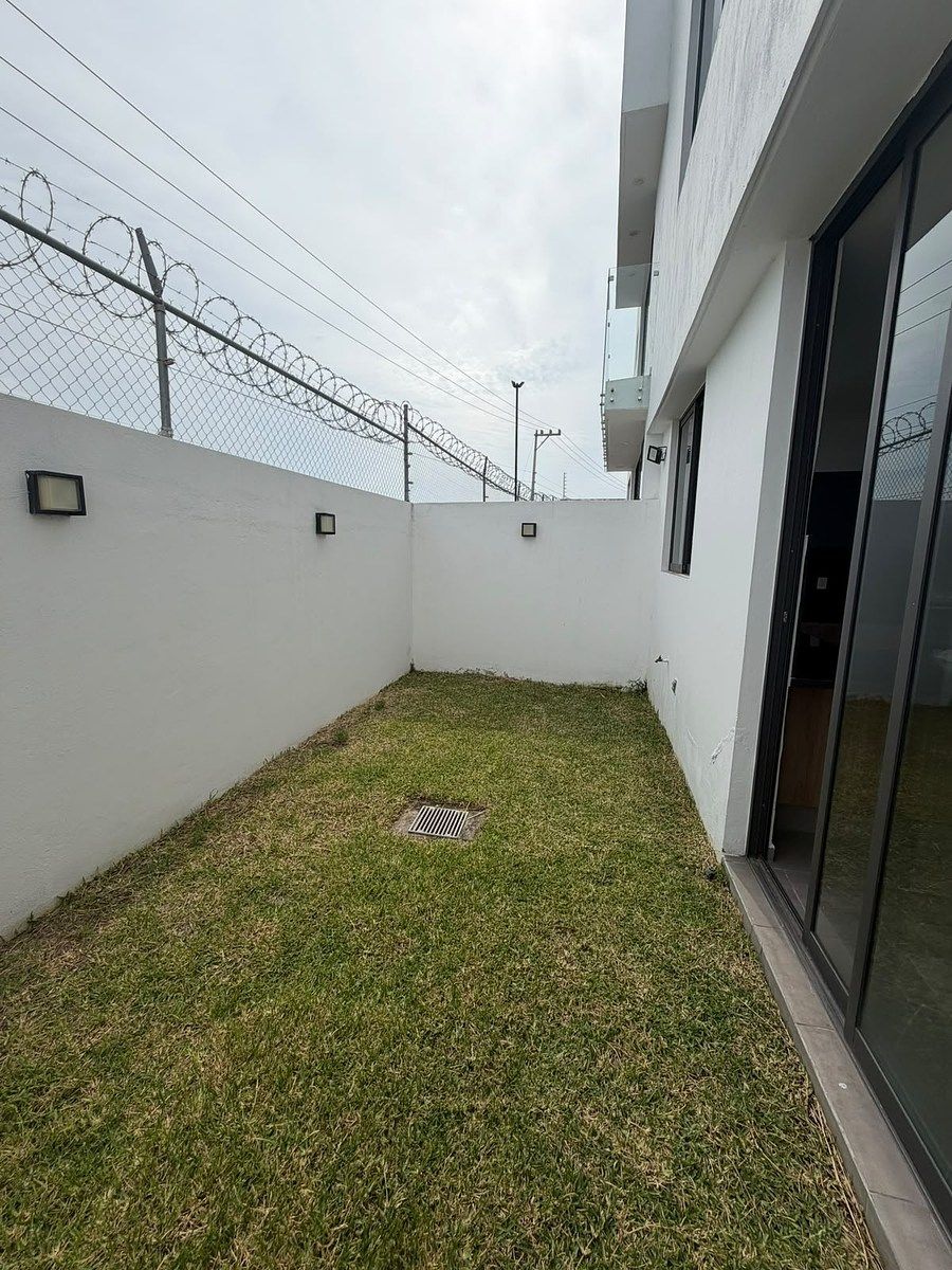 Casa em condomínio fechado em Capital Norte, Zapopan, foto 6 de 27