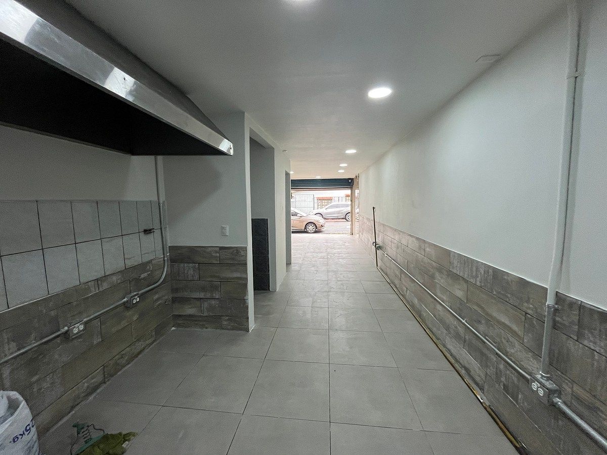 Local Comercial en Montes de Oca, foto 3 de 9
