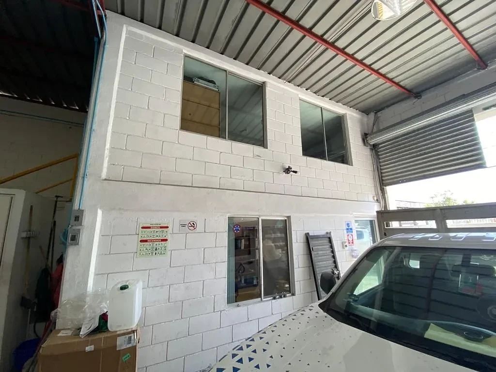 Bodega comercial en Burócratas del Estado, Monterrey, foto 3 de 8
