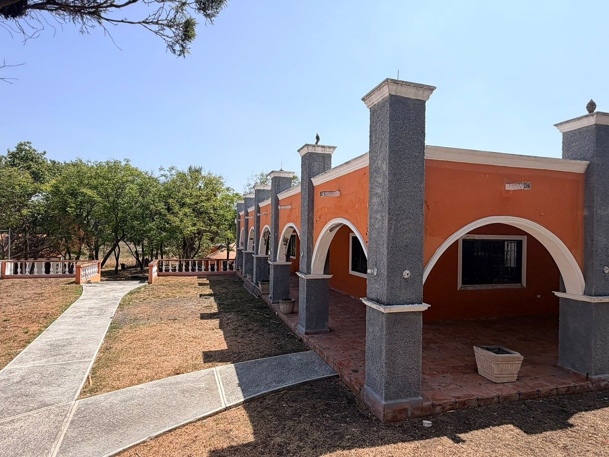 Quinta en Hacienda el Mezcal, Cadereyta Jiménez, foto 3 de 18