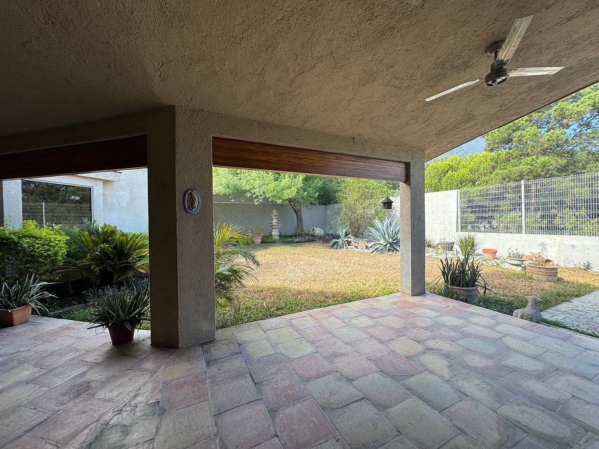 House in Balcones Del Valle, San Pedro Garza García, photo 3 of 21