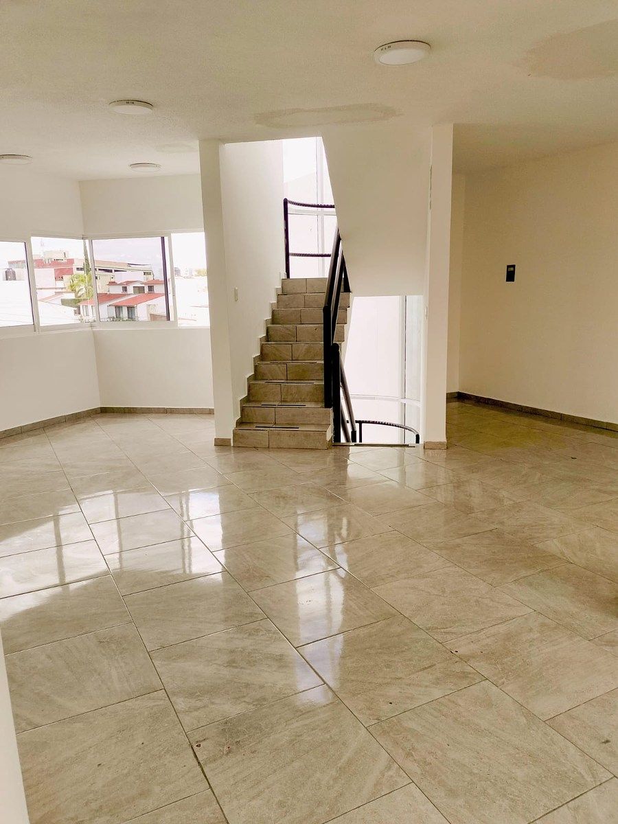 Edificio en Jardines de La Hacienda, Querétaro, foto 5 de 17