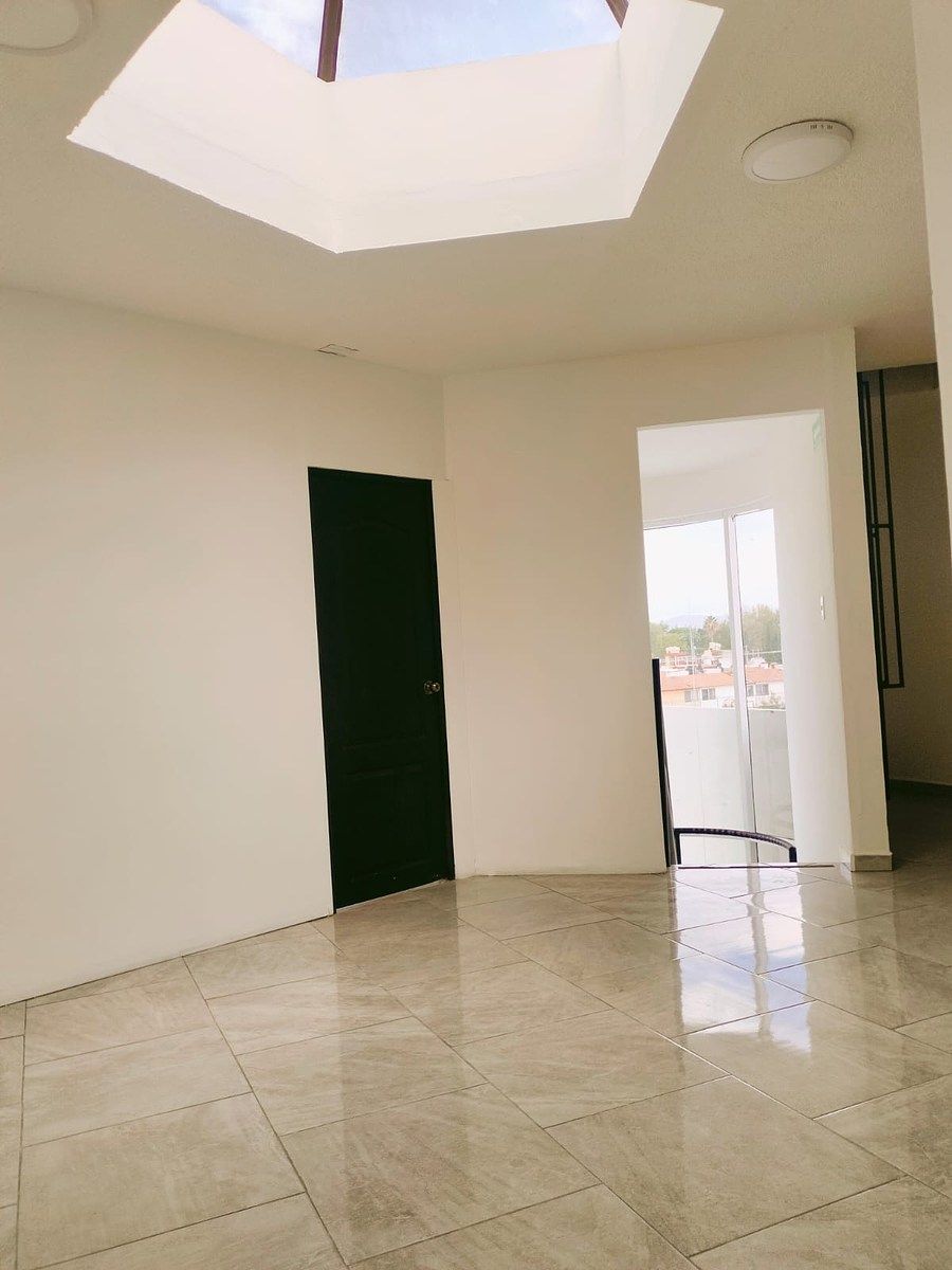 Edificio en Jardines de La Hacienda, Querétaro, foto 12 de 17