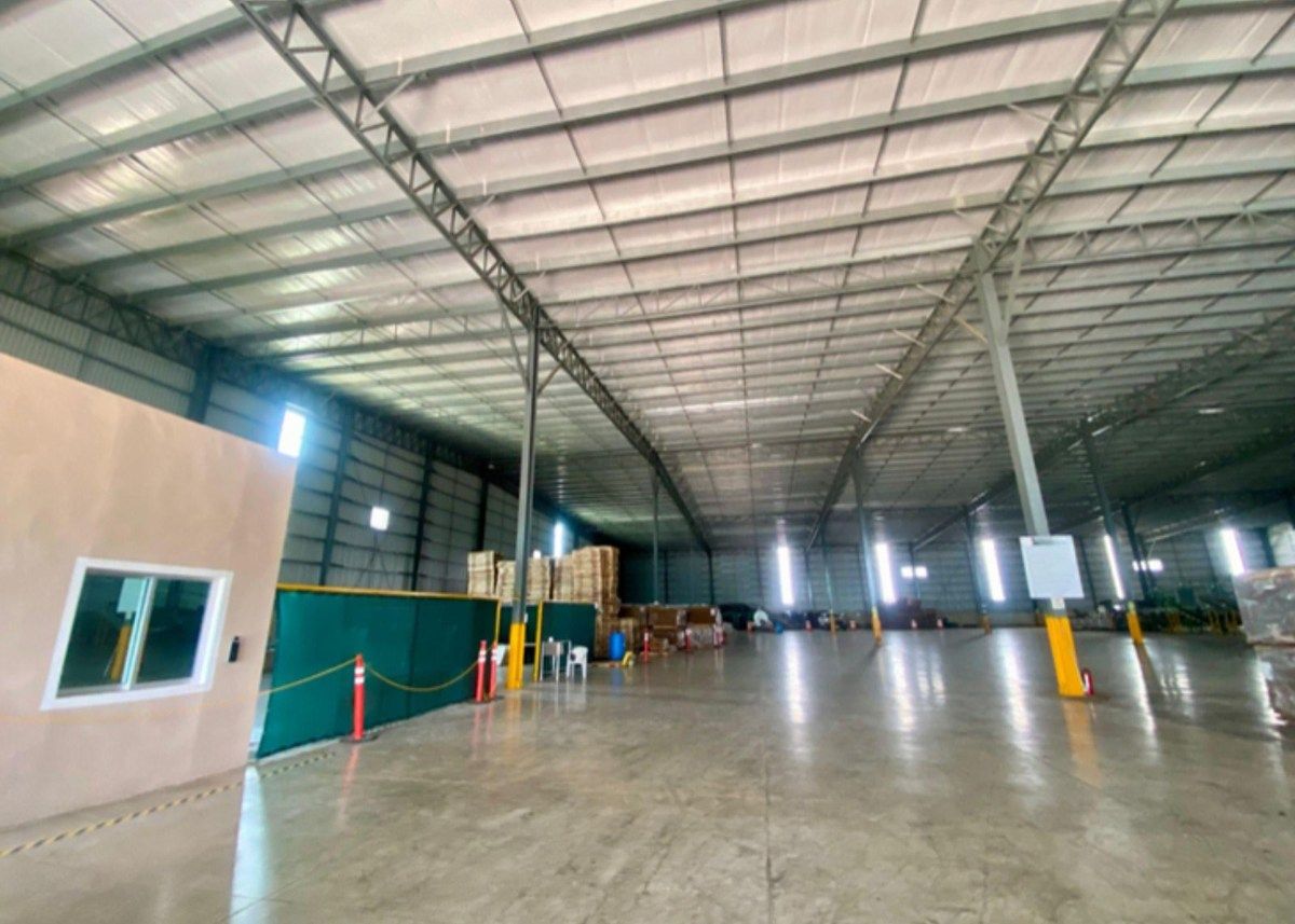 Nave industrial en Alcalá Martín, Mérida, foto 5 de 6
